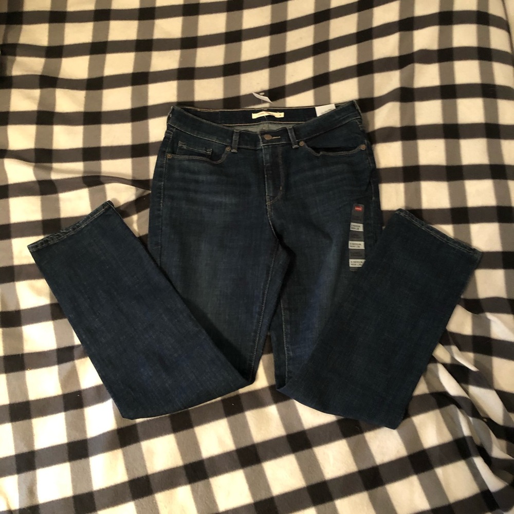 NWT Levi’s Classic Straight Leg